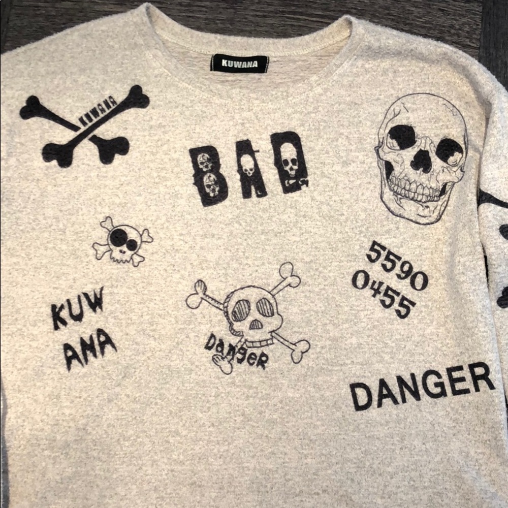 Sweater - Picture 2 of 2